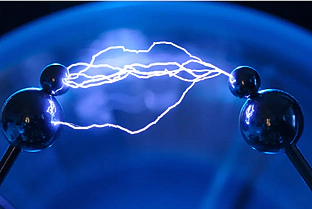 Čo píšu iní o dodávateľoch elektriny | elektricka-energia.sk