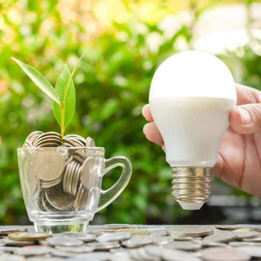 úspora peňazí pomocou led žiarovky